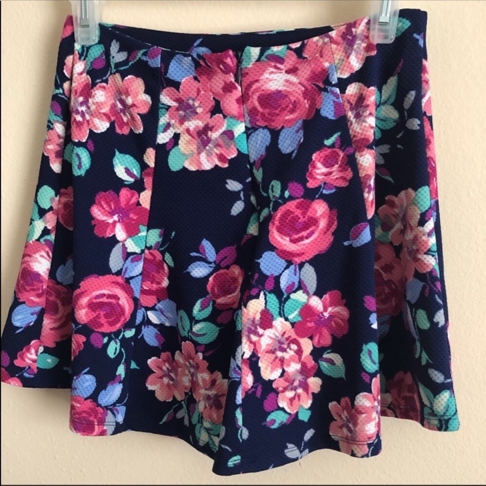 Floral Skater Skirt - Picture 3 of 5